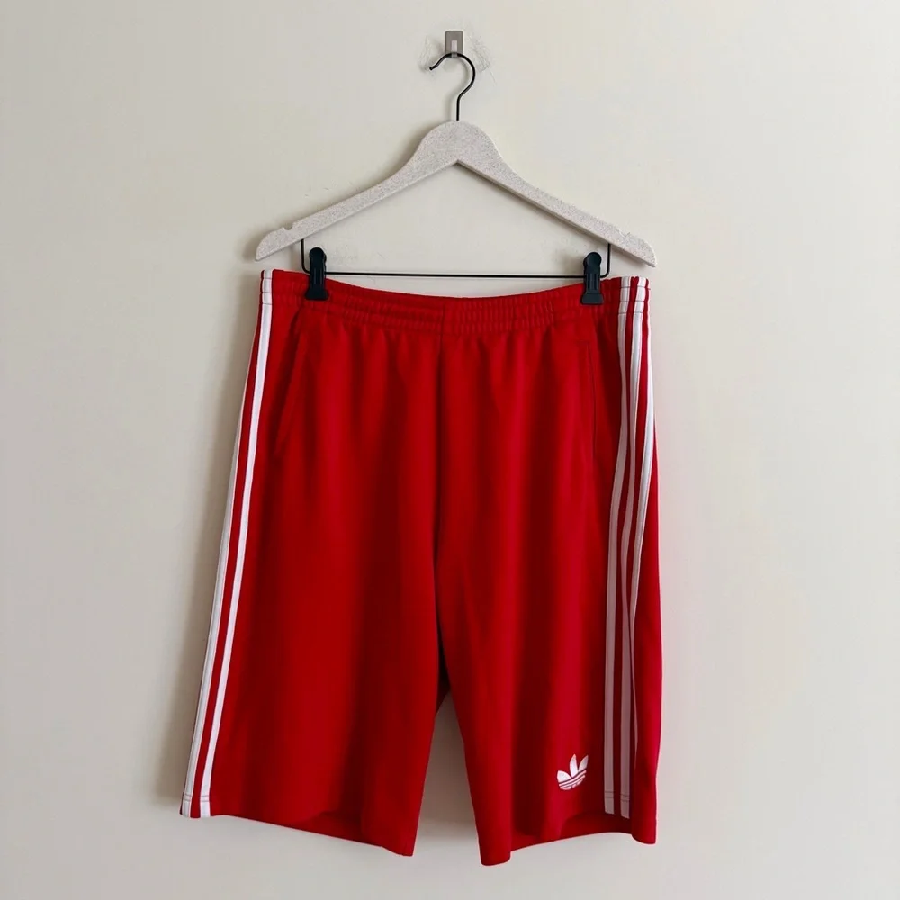 Adidas Originals Scarlet Red 3-Stripes Shorts Men’s Large Trefoil Logo - Picture 2 of 12